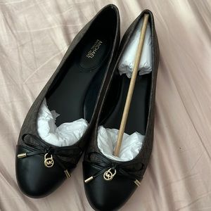 Michael Kors Melody Toe Cap flat